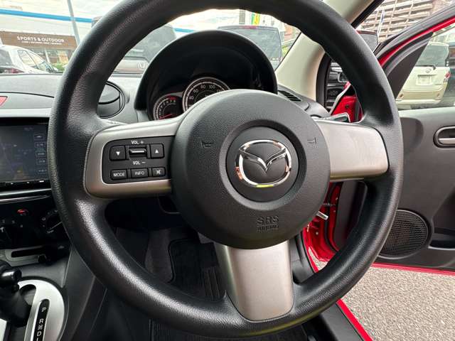 マツダ デミオ １．３ １３Ｃ－Ｖ スマートエディションＩＩ H26年 (東海) 99