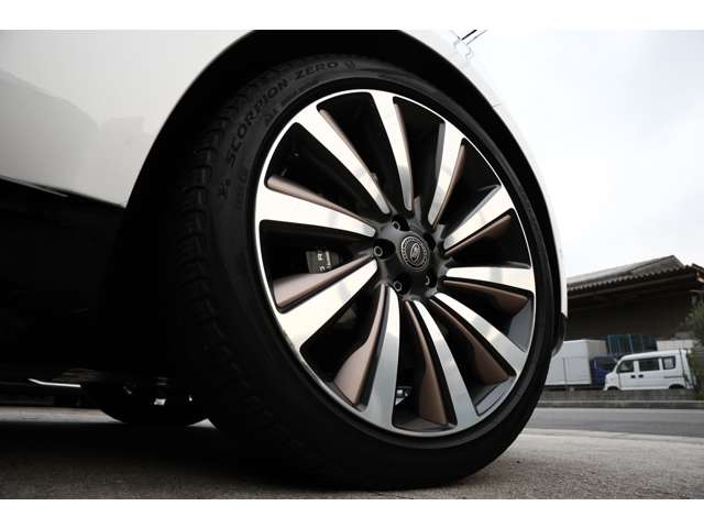 ランドローバー レンジローバー ＳＶ ４．４Ｌ Ｐ５３０ スタンダードホイールベース ４ＷＤ R5年 (東海) 99