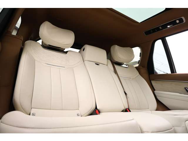ランドローバー レンジローバー ＳＶ ４．４Ｌ Ｐ５３０ スタンダードホイールベース ４ＷＤ R5年 (東海) 99