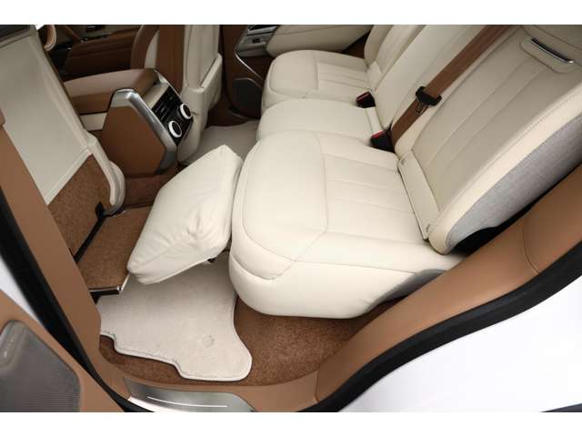 ランドローバー レンジローバー ＳＶ ４．４Ｌ Ｐ５３０ スタンダードホイールベース ４ＷＤ R5年 (東海) 99