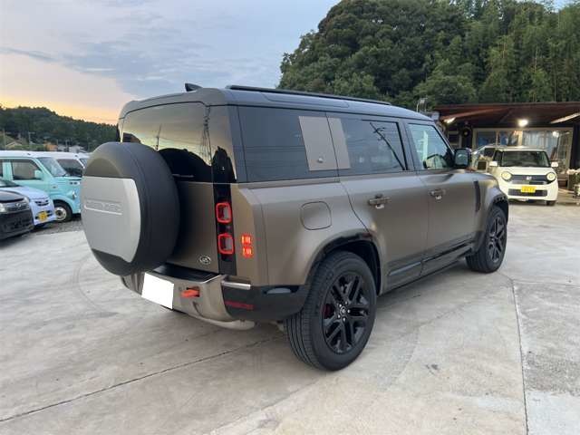 ランドローバー ディフェンダー １１０ Ｘ ３．０Ｌ Ｄ３００ ディーゼルターボ ４ＷＤ R3年 (関東) 99