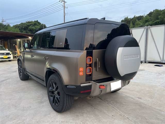 ランドローバー ディフェンダー １１０ Ｘ ３．０Ｌ Ｄ３００ ディーゼルターボ ４ＷＤ R3年 (関東) 99
