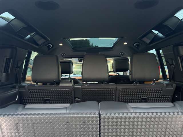 ランドローバー ディフェンダー １１０ Ｘ ３．０Ｌ Ｄ３００ ディーゼルターボ ４ＷＤ R3年 (関東) 99