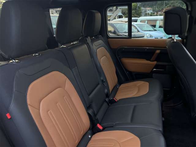 ランドローバー ディフェンダー １１０ Ｘ ３．０Ｌ Ｄ３００ ディーゼルターボ ４ＷＤ R3年 (関東) 99