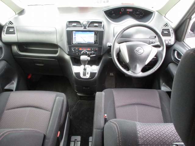 日産 セレナ ２．０ ハイウェイスター Ｓ－ＨＹＢＲＩＤ H25年 (九州・沖縄) 99