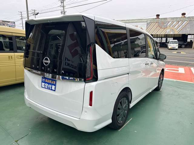 日産 セレナ ２．０ Ｘ 日産オリジナルナビ取付パッケージ装着車 R8年 (東海) 99