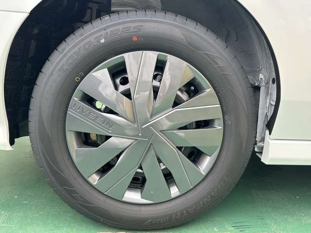 日産 セレナ ２．０ Ｘ 日産オリジナルナビ取付パッケージ装着車 R8年 (東海) 99