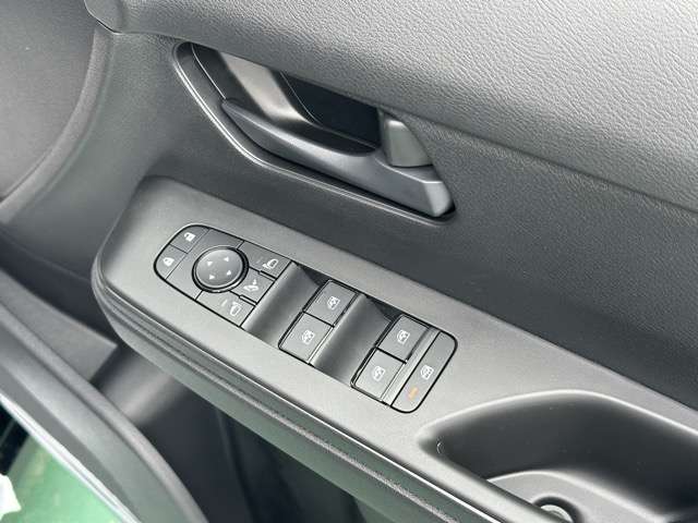 日産 セレナ １．４ Ｅ－ＰＯＷＥＲ Ｘ R8年 (東海) 99