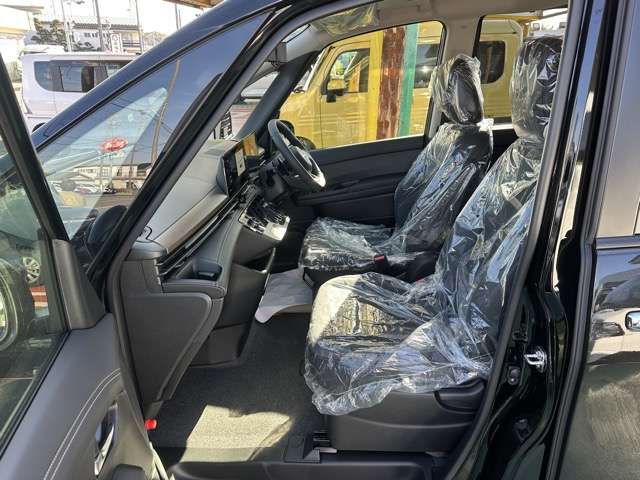 日産 セレナ ２．０ ハイウェイスターＶ ＮＩＳＳＡＮＣＯＮＮＥＣＴインフォテインメントシステム装着車 R8年 (東海) 99