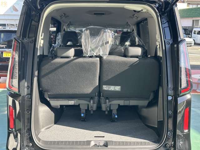 日産 セレナ ２．０ ハイウェイスターＶ ＮＩＳＳＡＮＣＯＮＮＥＣＴインフォテインメントシステム装着車 R8年 (東海) 99