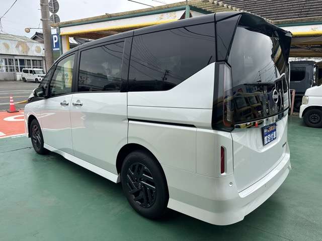 日産 セレナ １．４ Ｅ－ＰＯＷＥＲ ハイウェイスターＶ ＮＩＳＳＡＮＣＯＮＮＥＣＴインフォテインメントシステム装着車 R8年 (東海) 99