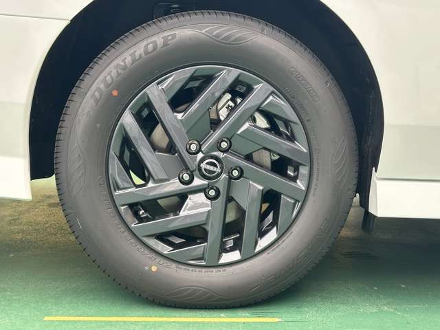 日産 セレナ １．４ Ｅ－ＰＯＷＥＲ ハイウェイスターＶ ＮＩＳＳＡＮＣＯＮＮＥＣＴインフォテインメントシステム装着車 R8年 (東海) 99