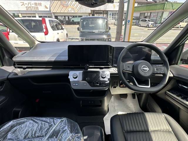 日産 セレナ １．４ Ｅ－ＰＯＷＥＲ ＡＵＴＥＣＨ ＮＩＳＳＡＮＣＯＮＮＥＣＴインフォテインメントシステム装着車 R8年 (東海) 99