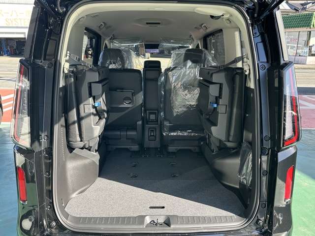 日産 セレナ １．４ Ｅ－ＰＯＷＥＲ ハイウェイスターＶ ＮＩＳＳＡＮＣＯＮＮＥＣＴインフォテインメントシステム装着車 R8年 (東海) 99