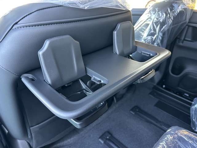 日産 セレナ １．４ Ｅ－ＰＯＷＥＲ ルキシオン R8年 (東海) 99