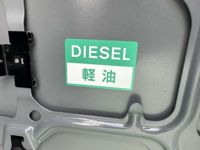 日産 キャラバンバン ２．４ ＡＵＴＥＣＨ ライン プラス ロングボディ ディーゼルターボ ４ＷＤ R8年 (東海) 99