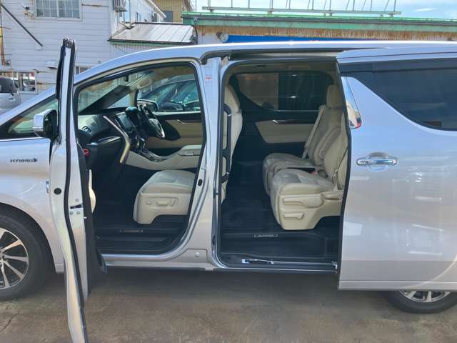 トヨタ アルファード　ハイブリッド ハイブリッド ２．５ Ｇ Ｅ－ＦＯＵＲ ４ＷＤ H27年 (甲信越・北陸) 99