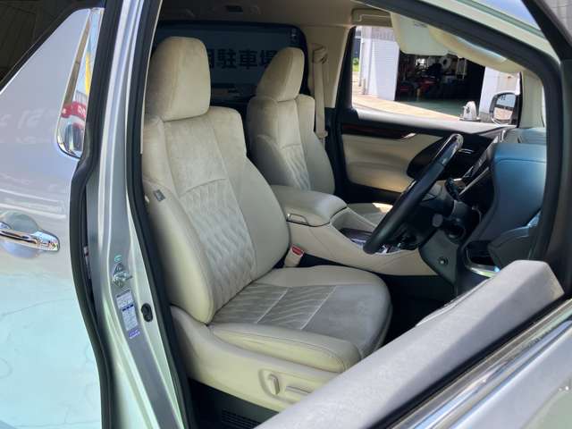 トヨタ アルファード　ハイブリッド ハイブリッド ２．５ Ｇ Ｅ－ＦＯＵＲ ４ＷＤ H27年 (甲信越・北陸) 99