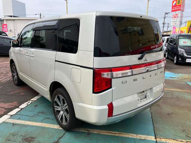 三菱 デリカ　Ｄ：５ ２．２ Ｇ パワーパッケージ ディーゼルターボ ４ＷＤ R1年 (甲信越・北陸) 99