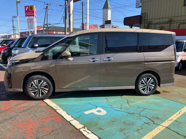 日産 セレナ １．４ Ｅ－４ＯＲＣＥ ハイウェイスターＶ ４ＷＤ R6年 (甲信越・北陸) 99