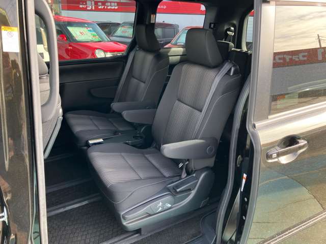 トヨタ ヴォクシー ２．０ ＺＳ ４ＷＤ H29年 (甲信越・北陸) 99