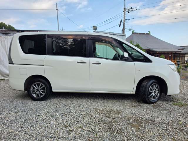 日産 セレナ ２．０ ２０Ｓ H23年 (関東) 99