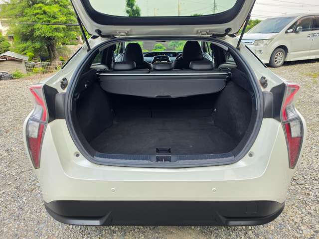 トヨタ プリウス １．８ Ａ プレミアム ツーリングセレクション H28年 (関東) 99