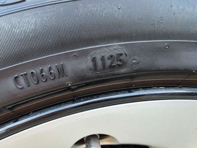 トヨタ プリウス １．８ Ａ プレミアム ツーリングセレクション H28年 (関東) 99