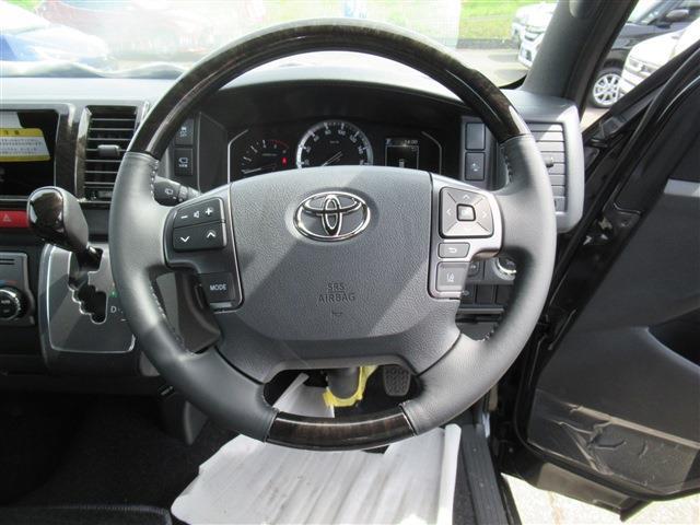トヨタ ハイエースバン ２．８ スーパーＧＬ ダークプライムＩＩ ロングボディ ディーゼルターボ ４ＷＤ R8年 (東北) 99