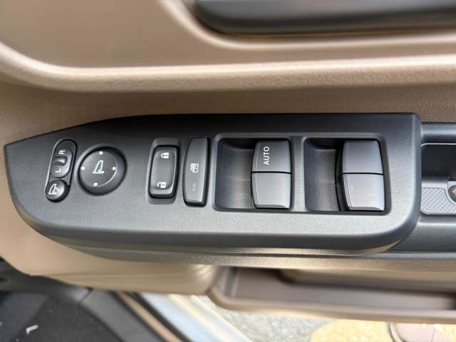 ホンダ Ｎ　ＢＯＸ ジョイ ６６０ モノトーン R8年 () 99
