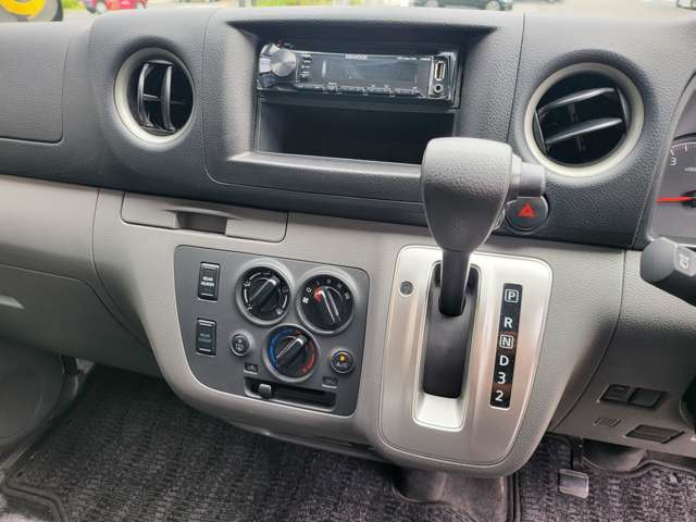 日産 ＮＶ３５０キャラバン　ワゴン ２．５ ＤＸ ロングボディ 低床 H29年 (関東) 99