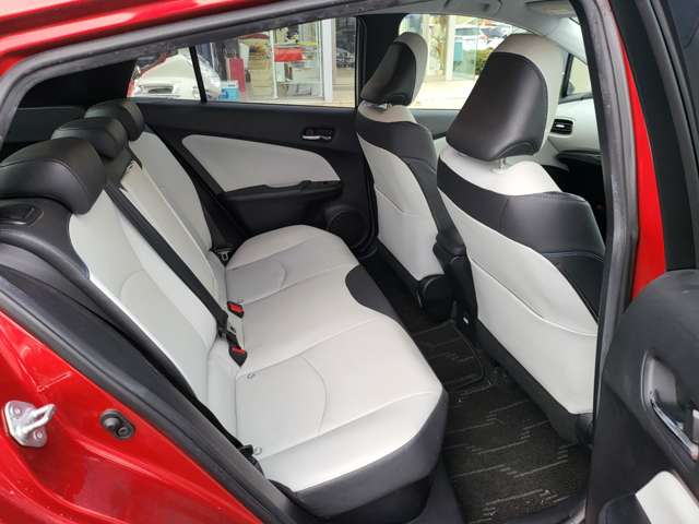 トヨタ プリウス １．８ Ｓ ツーリングセレクション H27年 (関東) 99