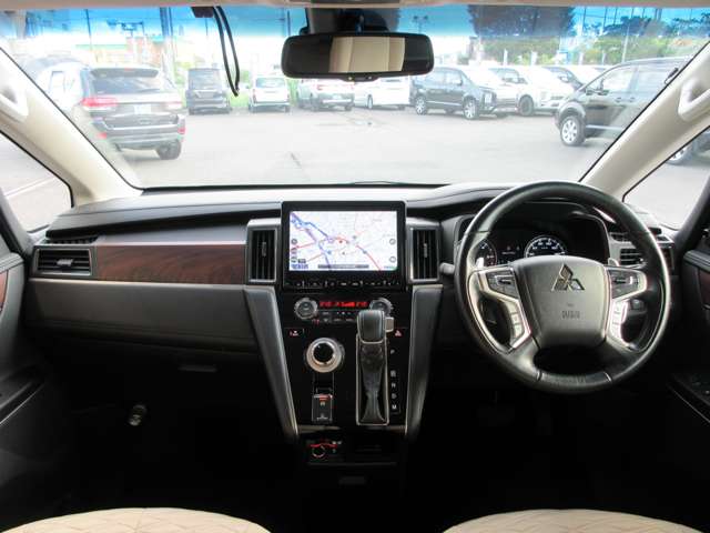 三菱 デリカ　Ｄ：５ ２．２ Ｐ ディーゼルターボ ４ＷＤ R1年 (関東) 99