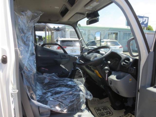 日野自動車 デュトロ ２Ｔ R6年 () 99