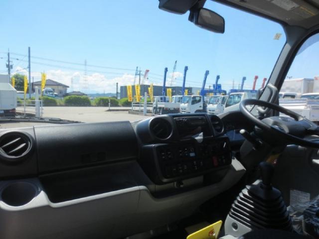 日野自動車 デュトロ ２Ｔ R6年 () 99