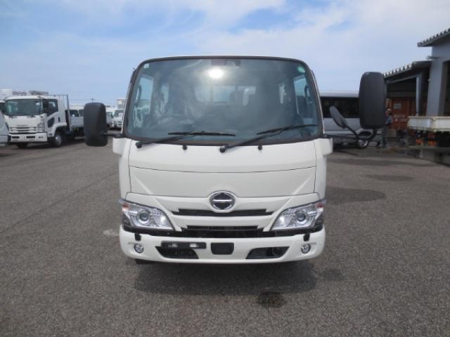 日野自動車 デュトロ ２Ｔ R6年 () 99