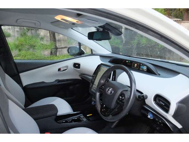 トヨタ プリウスＰＨＶ １．８ Ａ ナビパッケージ R2年 (近畿) 99