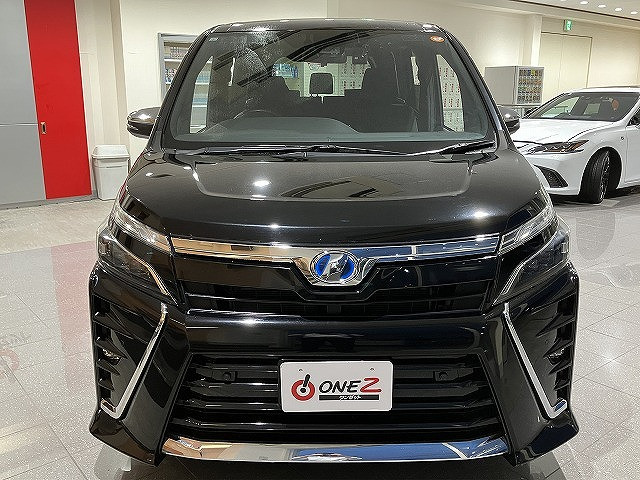 トヨタ ヴォクシー １．８ ハイブリッド ＺＳ 煌 H30年 (近畿) 99