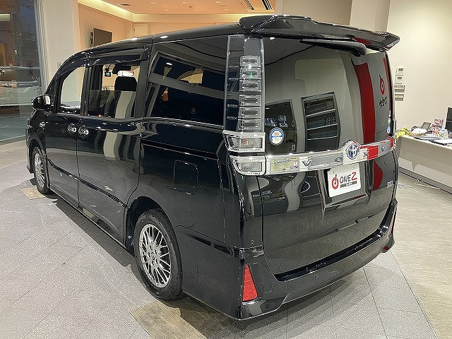 トヨタ ヴォクシー １．８ ハイブリッド ＺＳ 煌 H30年 (近畿) 99