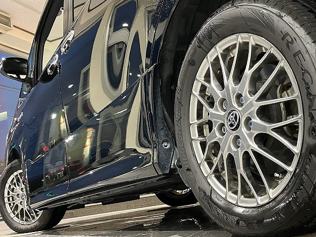 トヨタ ヴォクシー １．８ ハイブリッド ＺＳ 煌 H30年 (近畿) 99