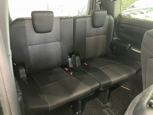 トヨタ ヴォクシー １．８ ハイブリッド ＺＳ 煌 H30年 (近畿) 99