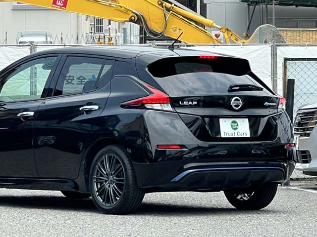 日産 リーフ Ｘ H29年 (近畿) 99
