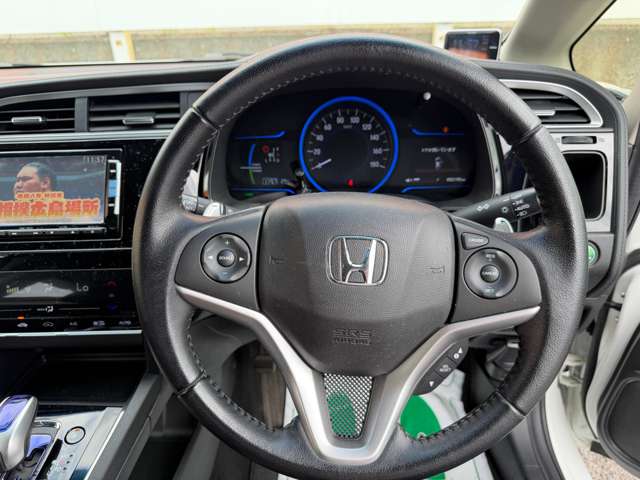 ホンダ シャトル １．５ ハイブリッド Ｘ H27年 (中国) 99
