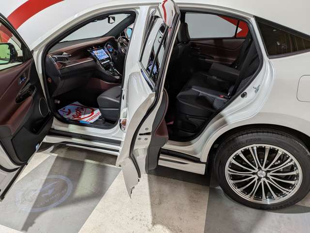 トヨタ ハリアー　ハイブリッド ２．５ ハイブリッド Ｅ－ＦＯＵＲ プレミアム ４ＷＤ R1年 (東北) 99