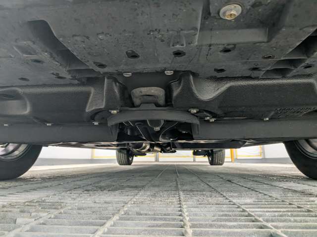 トヨタ ノア ２．０ ＳＩ ＷＸＢＩＩ ４ＷＤ R1年 (東北) 99