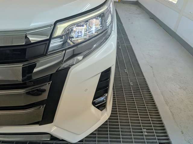 トヨタ ノア ２．０ ＳＩ ＷＸＢＩＩ ４ＷＤ R1年 (東北) 99
