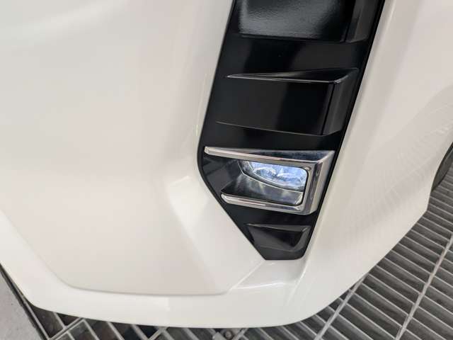 トヨタ ノア ２．０ ＳＩ ＷＸＢＩＩ ４ＷＤ R1年 (東北) 99