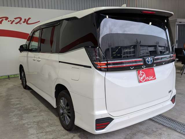 トヨタ ヴォクシー １．８ ハイブリッド Ｓ－Ｚ Ｅ－ＦＯＵＲ ４ＷＤ R6年 (東北) 99