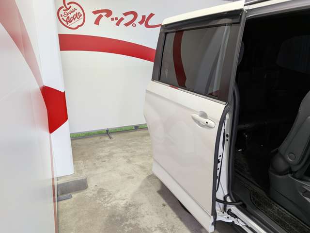 トヨタ ヴォクシー １．８ ハイブリッド Ｓ－Ｚ Ｅ－ＦＯＵＲ ４ＷＤ R6年 (東北) 99