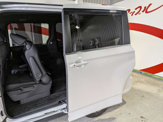 トヨタ ヴォクシー １．８ ハイブリッド Ｓ－Ｚ Ｅ－ＦＯＵＲ ４ＷＤ R6年 (東北) 99